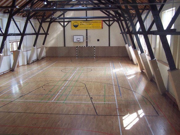 Sporthalle Dreiskau-Muckern Sporthalle Dreiskau-Muckern