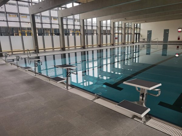 Schulschwimmbad